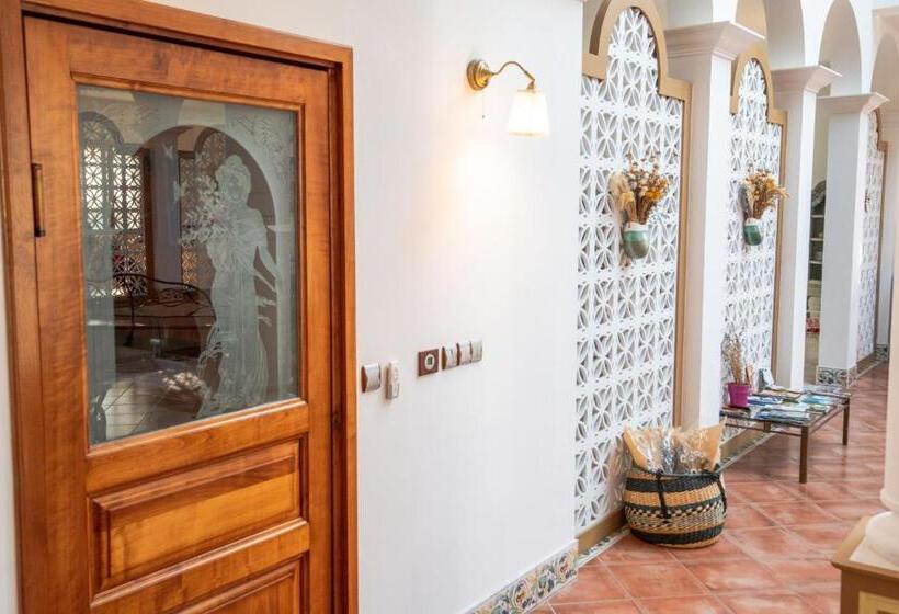 تختخواب و صبحانه La Villa Bolero