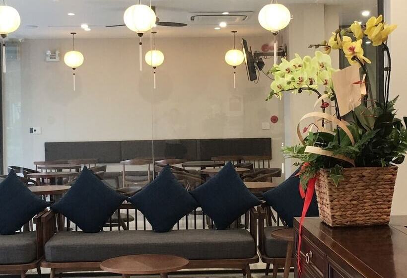 هتل Backhome Hostel & Bar