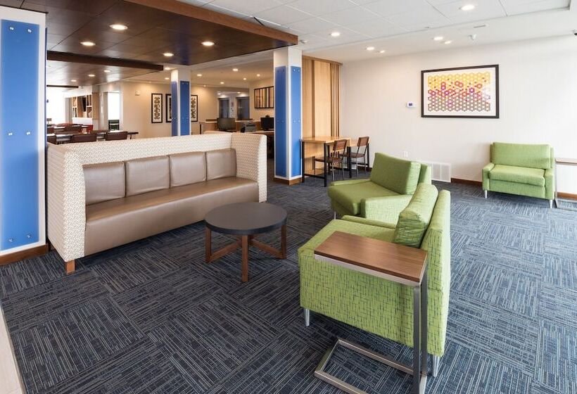 בית מלון כפרי Holiday Inn Express & Suites   Auburn, An Ihg