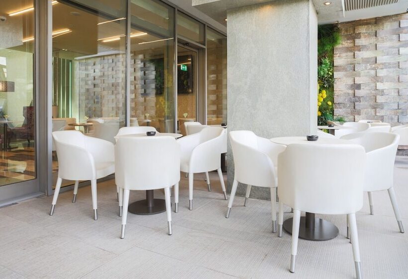 The Legacy Luxury Hotel, Algiers
