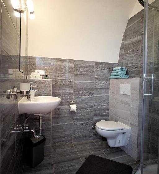 هاستل Penzion U Pidly