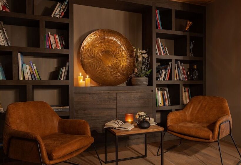 هتل 22 Summits Boutique