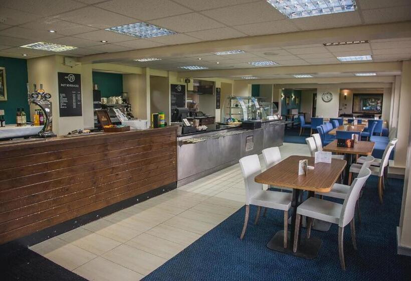 בית מלון כפרי Thonock Park B&b