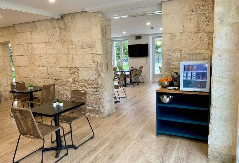 בית מלון כפרי Green Hôtels Bordeaux Arena