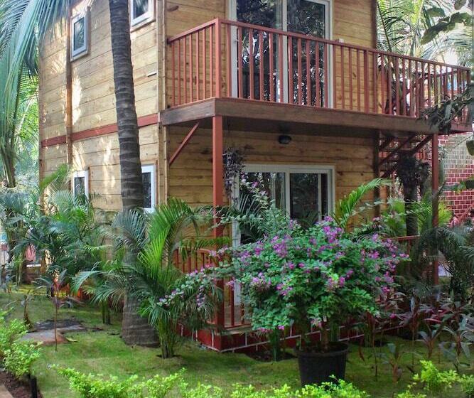 Mariners Bay Resort