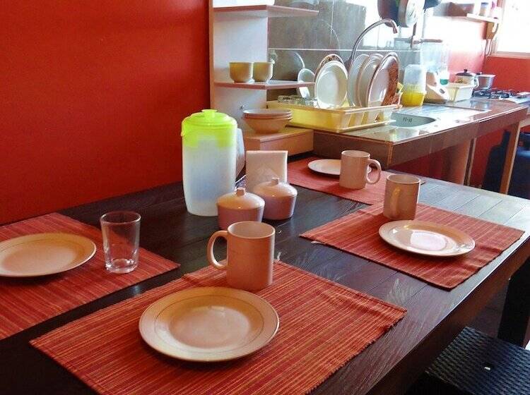 پانسیون Hostal Aly 2