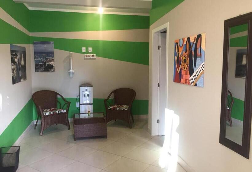 تختخواب و صبحانه Pousada Da Luz