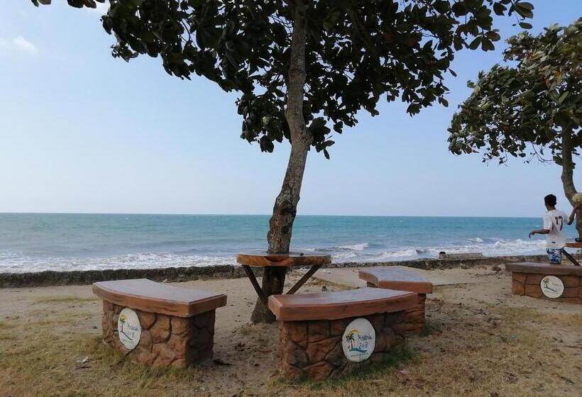 هتل Hosteria B Y B