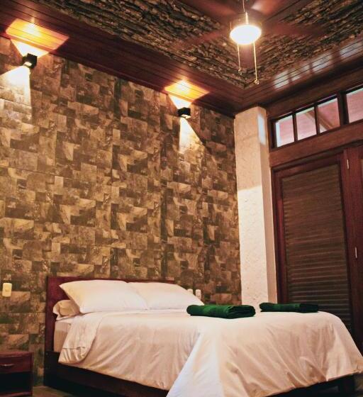 پانسیون Nature Lodge Apu Samay