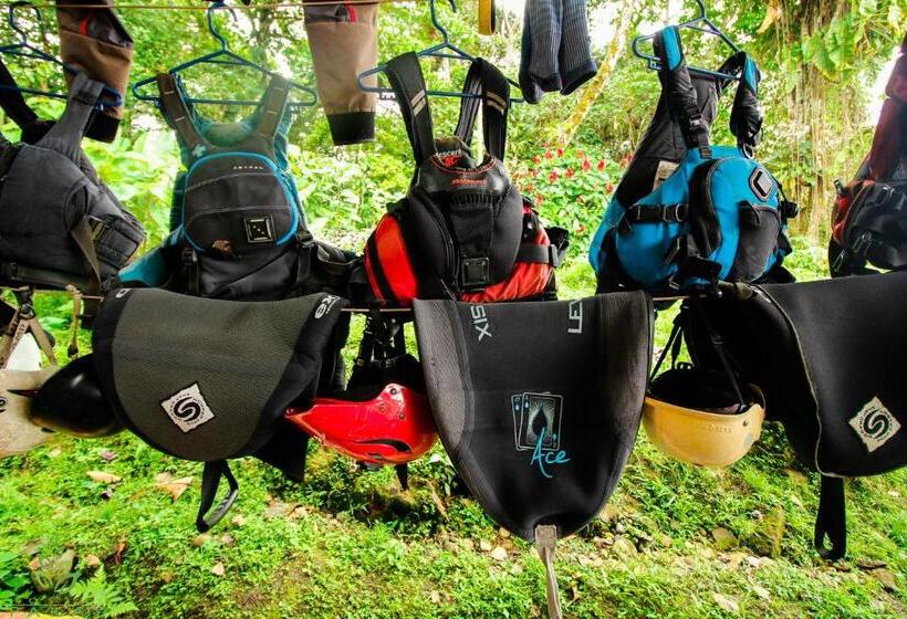 پانسیون Hostal Pakay