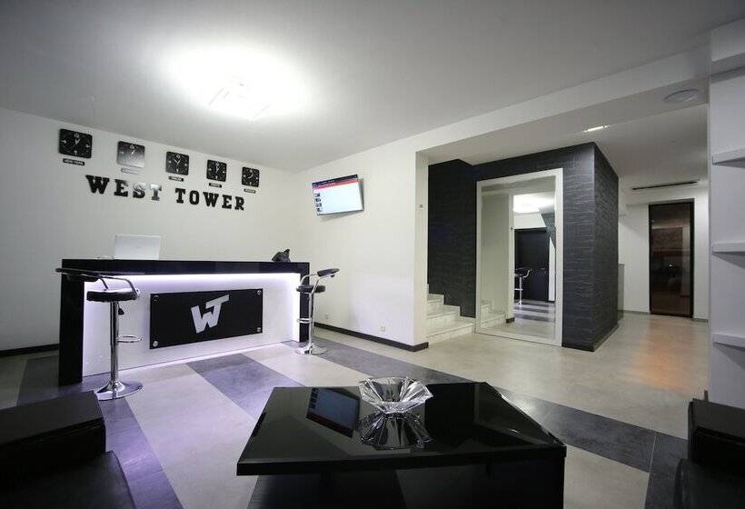 پانسیون West Tower