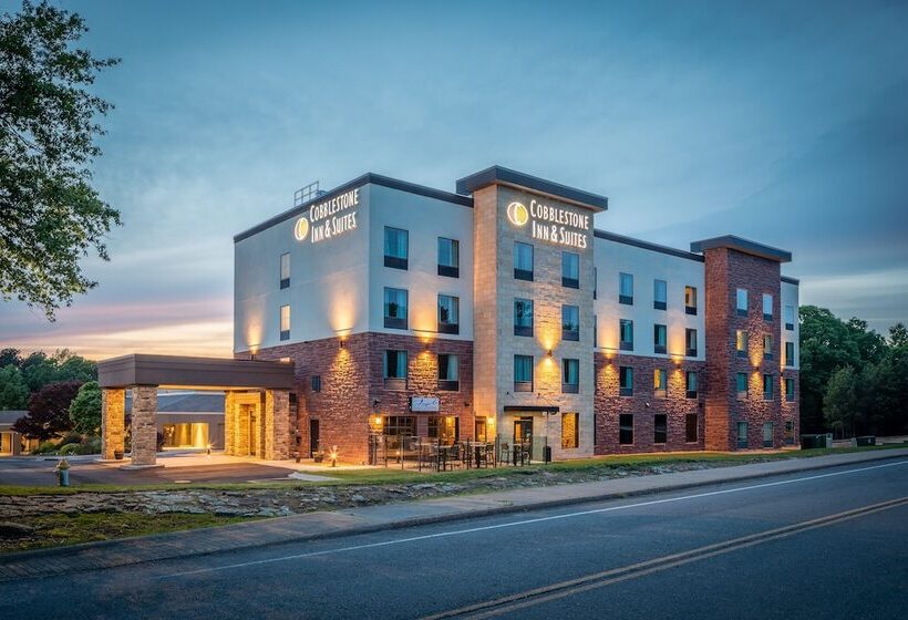 هتل Cobblestone Inn & Suites  Fairfield Bay