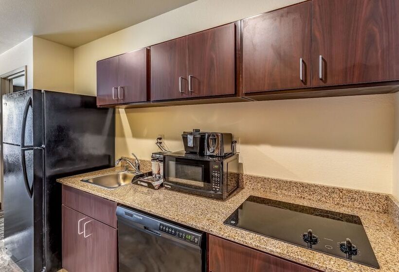 هتل Cobblestone Inn & Suites  Fairfield Bay