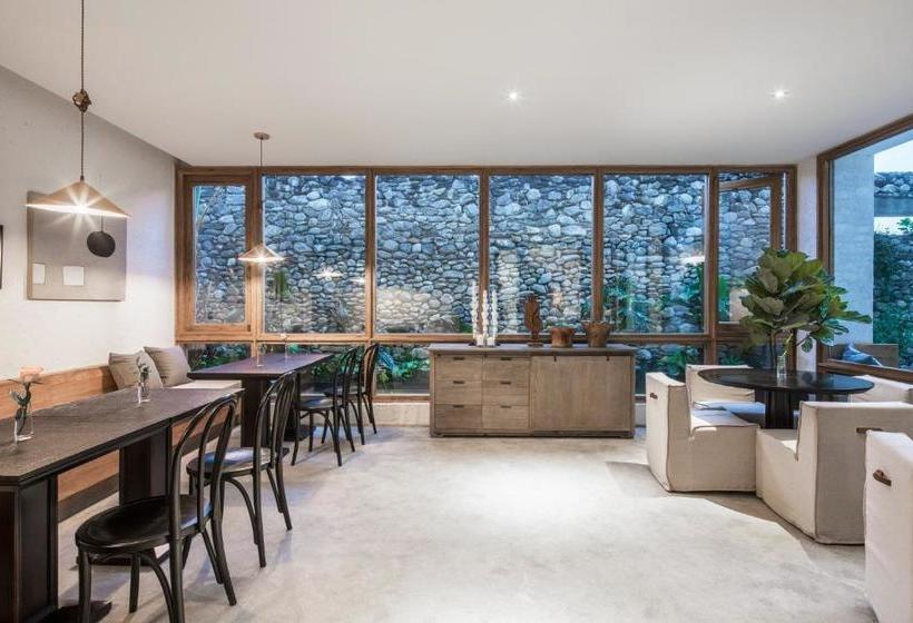 هتل Dali Shishanfang Golf