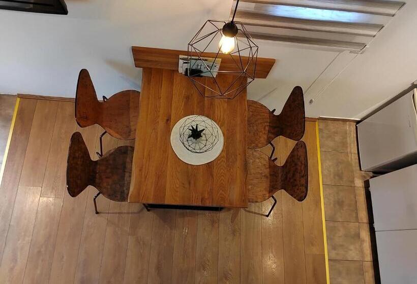 پانسیون Garden 022