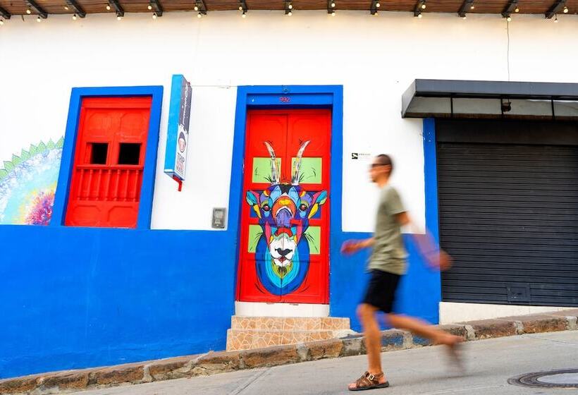 پانسیون Hostel Trip Monkey San Gil