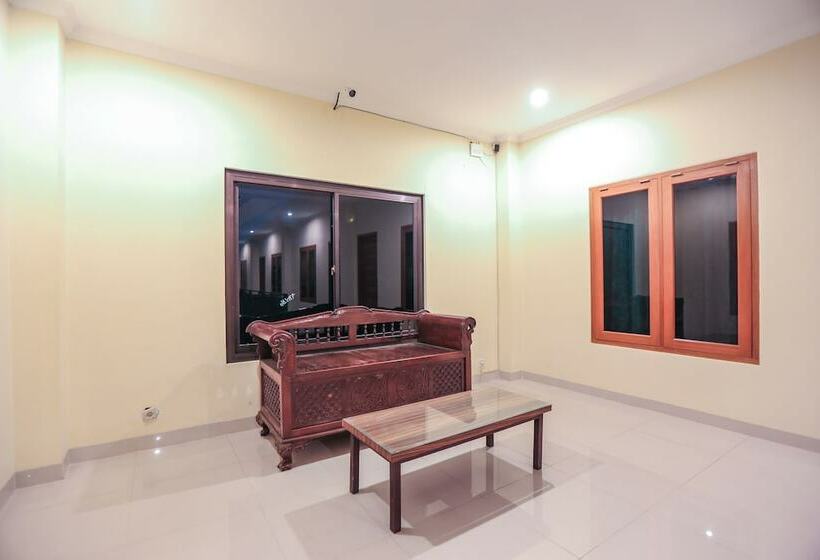 Hotel Oyo 133 Griya Ciaji