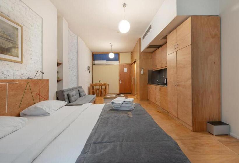 Mayer Loft Suites