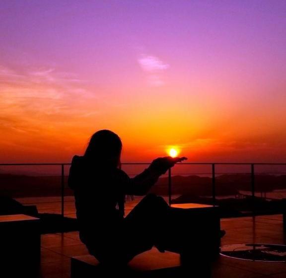 مبيت وإفطار Shimanami Kaido Sekisho No Yado Pompoko