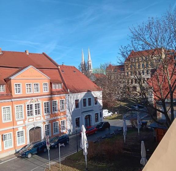 هتل Zum Klötzelmönch