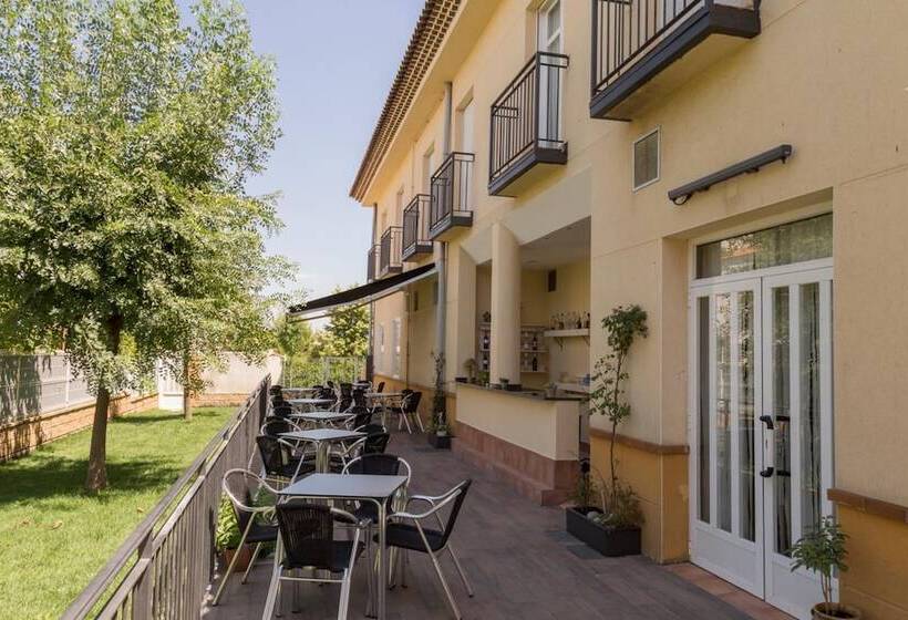 هاستل Hostal Pradaria Asador & Alojamiento