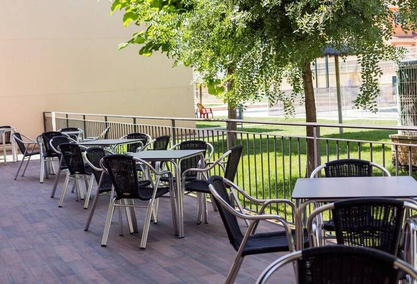 هاستل Hostal Pradaria Asador & Alojamiento