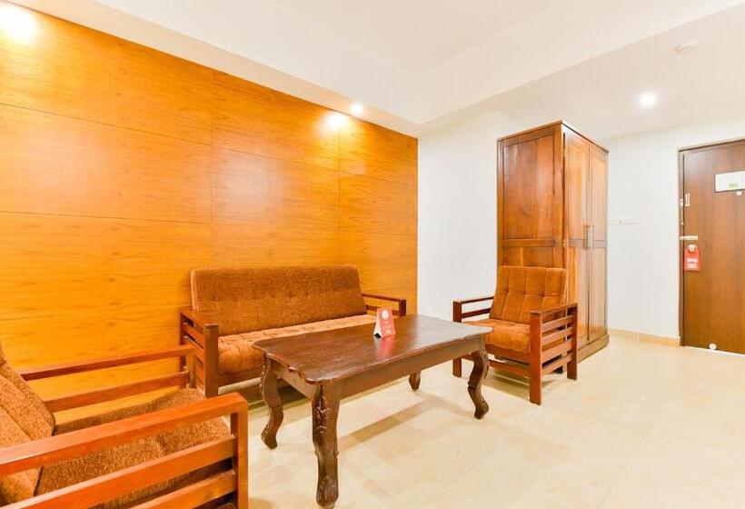 Отель Capital O Vembanad Tourist Home