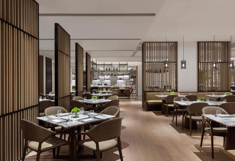 هتل Courtyard By Marriott Shenzhen Northwest