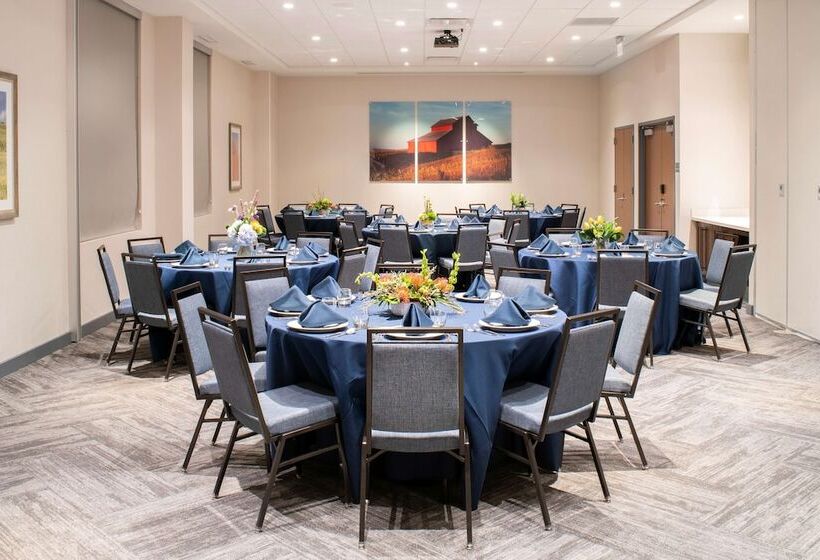 هتل Hyatt House East Moline/quad Cities