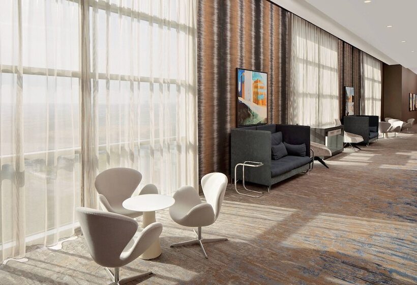 בית מלון כפרי Courtyard By Marriott Dallas Downtown/reunion District