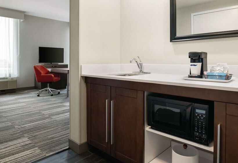 هتل Hampton Inn Champaign Southwest