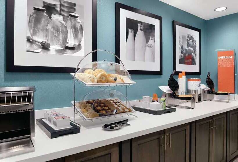 هتل Hampton Inn Champaign Southwest
