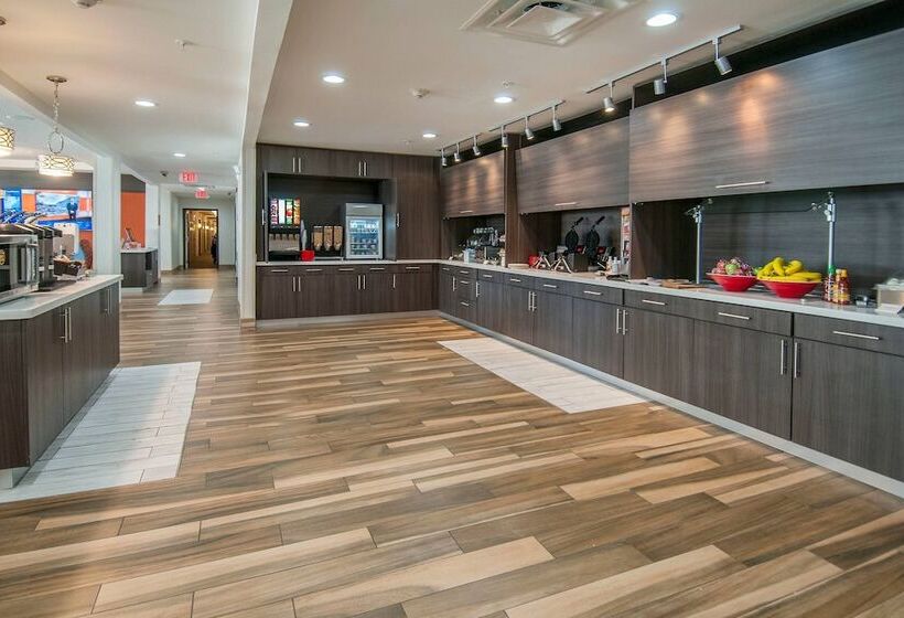 فندق Towneplace Suites By Marriott Vidalia Riverfront