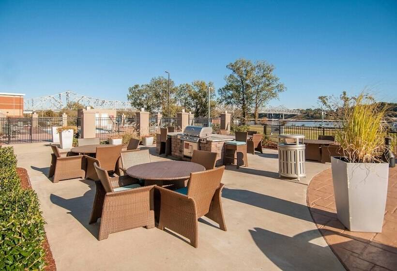 فندق Towneplace Suites By Marriott Vidalia Riverfront