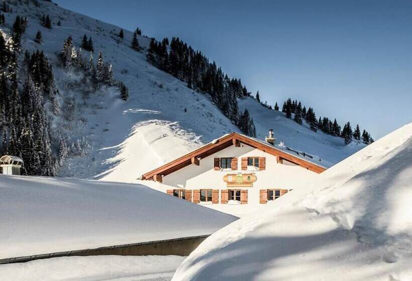 پانسیون Berghotel Altes Wallberghaus
