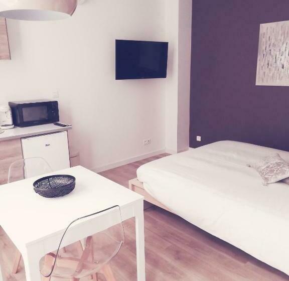 Suite 24