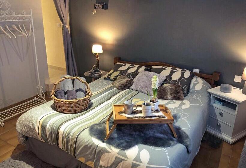 تختخواب و صبحانه Chambre D Hotes L Intemporelle