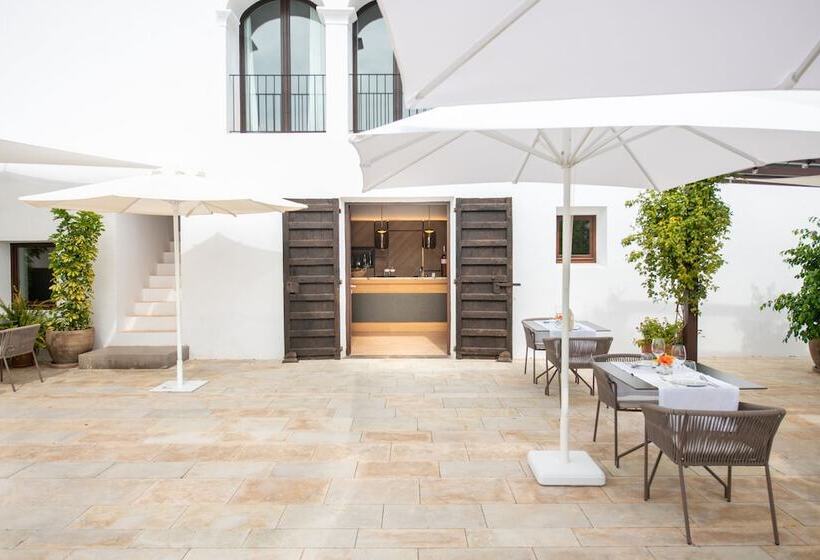 هتل Safragell Ibiza Suites & Spa
