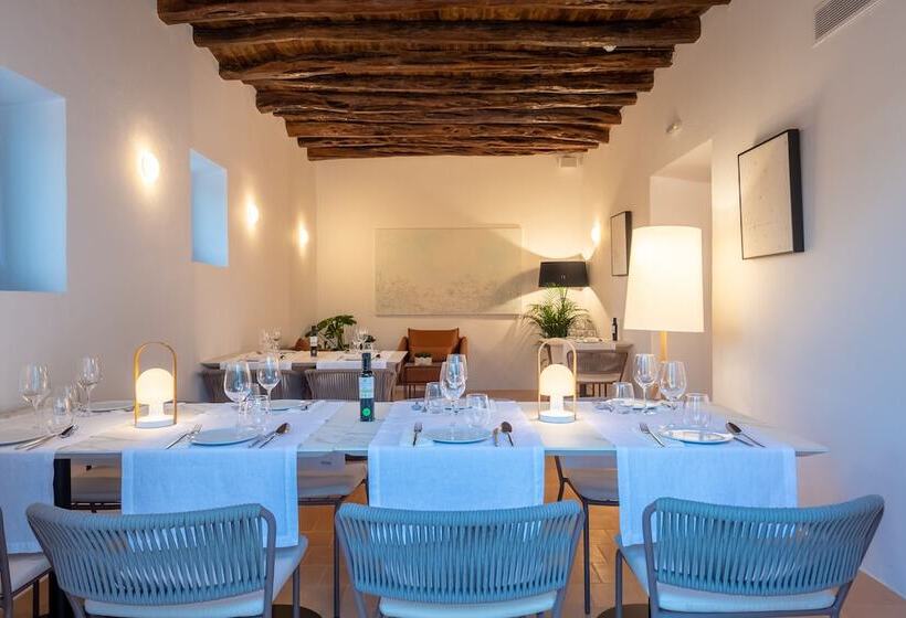 هتل Safragell Ibiza Suites & Spa