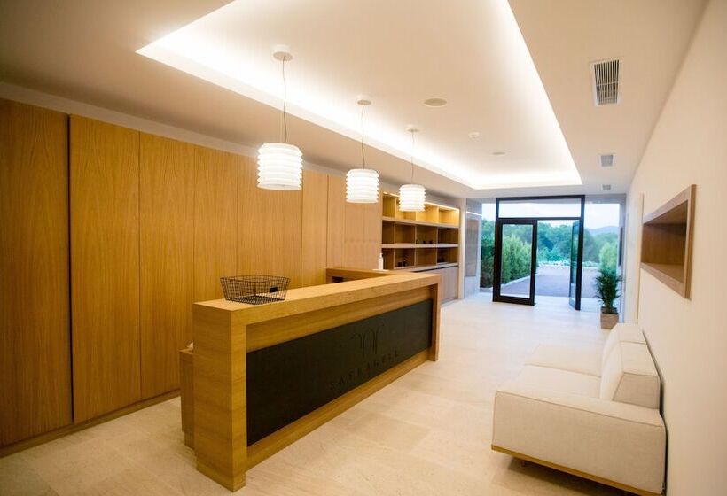 هتل Safragell Ibiza Suites & Spa