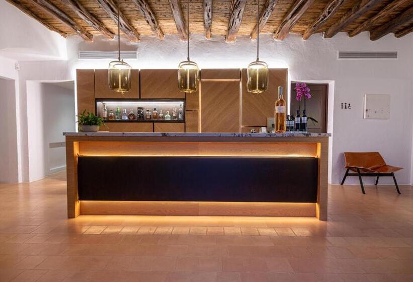 هتل Safragell Ibiza Suites & Spa