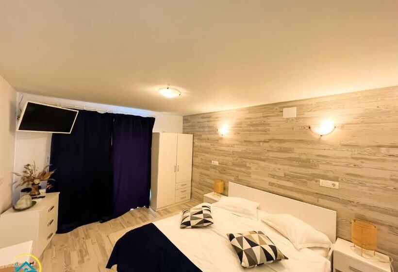 هتل Complex Turistic Casa Anastasia