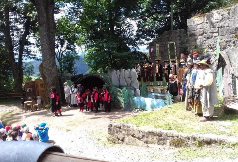 בית מלון כפרי Landgasthof Henghuber