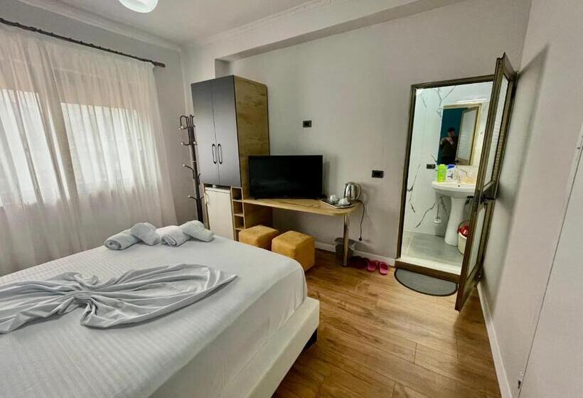 پانسیون Central Room Private Entry And Bathroom