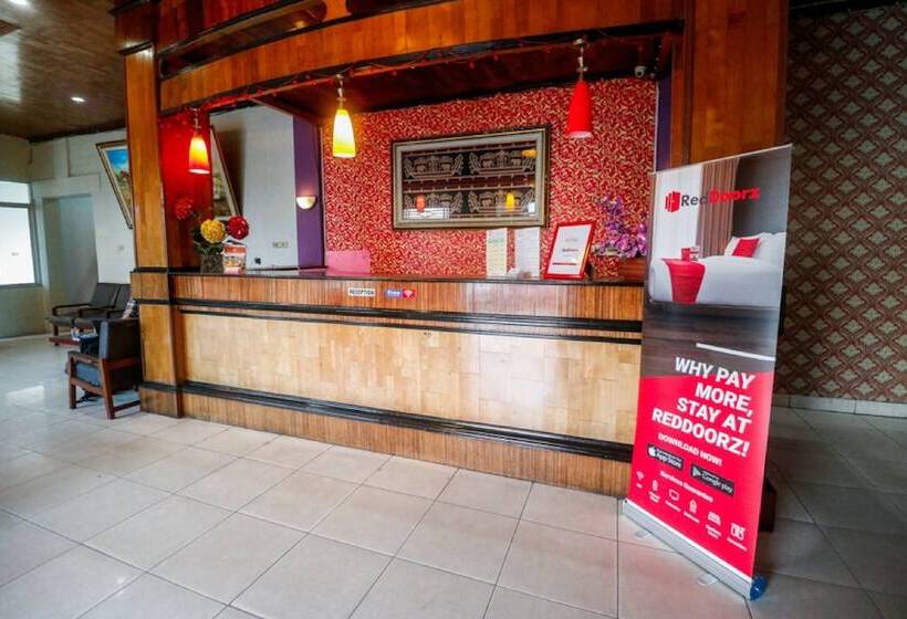 پانسیون Reddoorz @ Jalan Diponegoro Lampung
