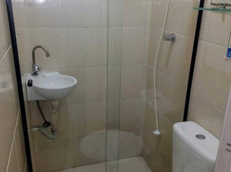 هاستل Pousada Reis Guarujá