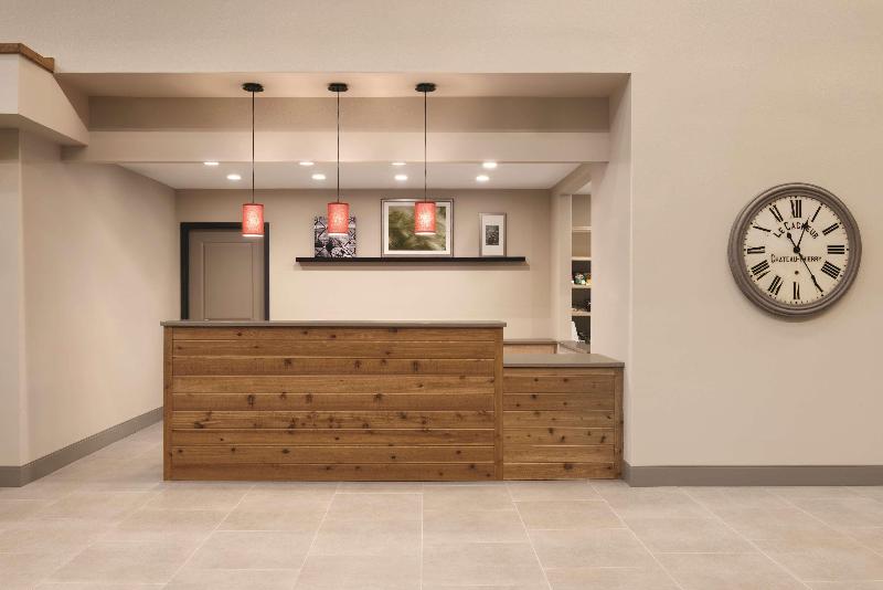 هتل Country Inn & Suites By Radisson, Ft. Atkinson, Wi