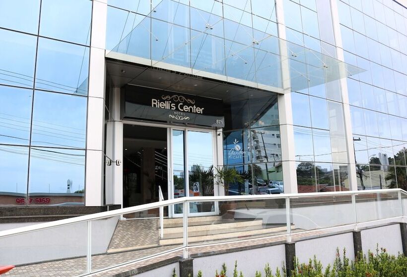 בית מלון כפרי Riellis Center