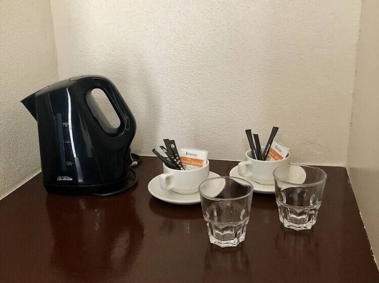 هتل The White House