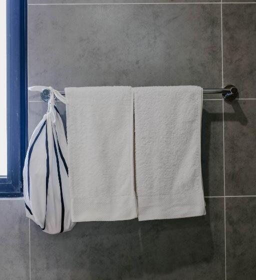 پانسیون Dali Lila's House Seaview Guesthouse